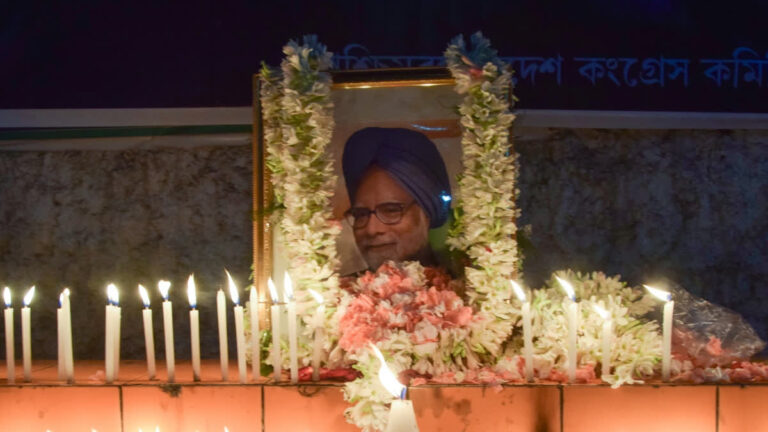 Why did the government give land for Manmohan’s memorial, funeral will be held shortly